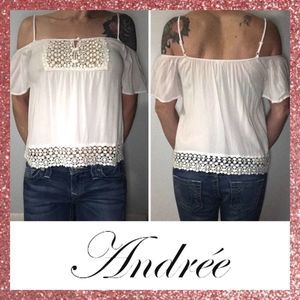 LIKE NEW Andree by Unit White Crochet Top Medium M